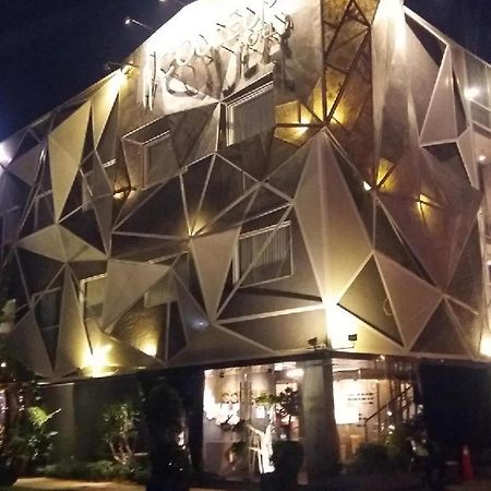 Couleur Hotel Cengkareng Giacarta Esterno foto