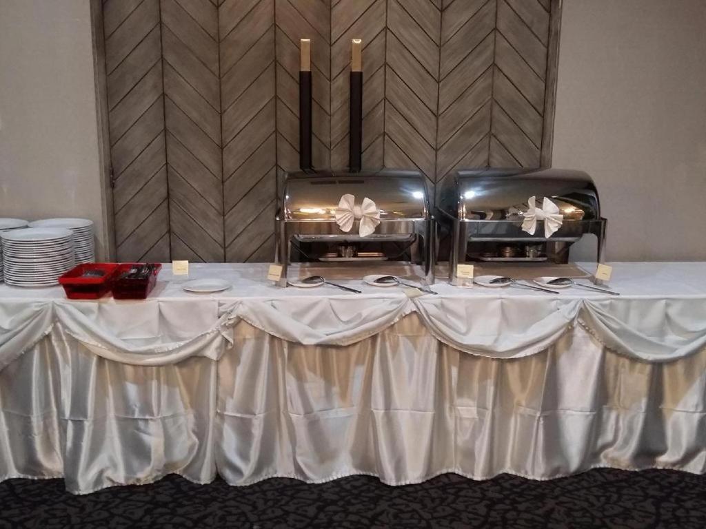 Couleur Hotel Cengkareng Giacarta Esterno foto