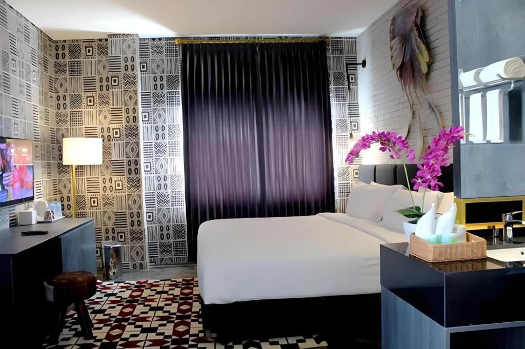 Couleur Hotel Cengkareng Giacarta Esterno foto