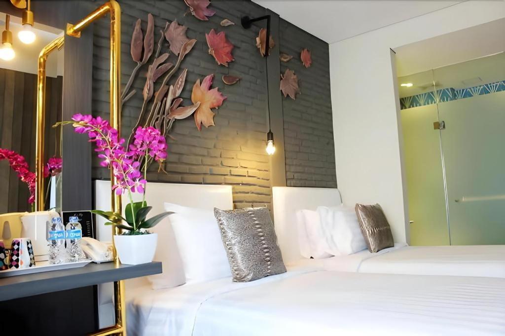 Couleur Hotel Cengkareng Giacarta Esterno foto